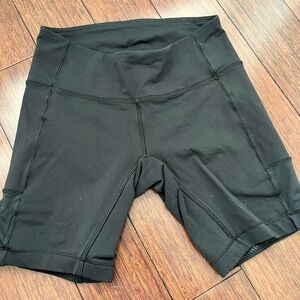 Black lululemon biker shorts. Size 2. EUC.